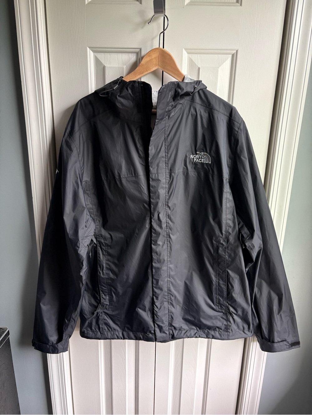 The North Face Mens Black DryVent Rain Jacket Size Large *READ